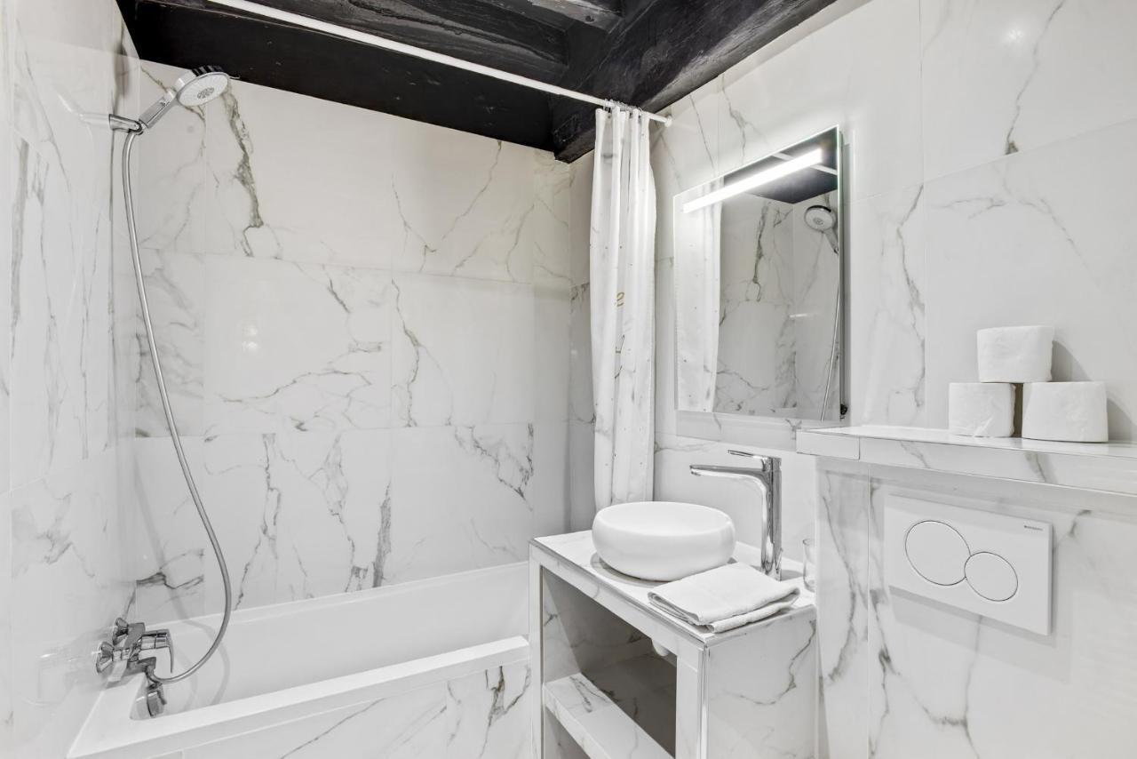 Location Calm Palais Royal Louvre Opera Concorde Clim * Paris